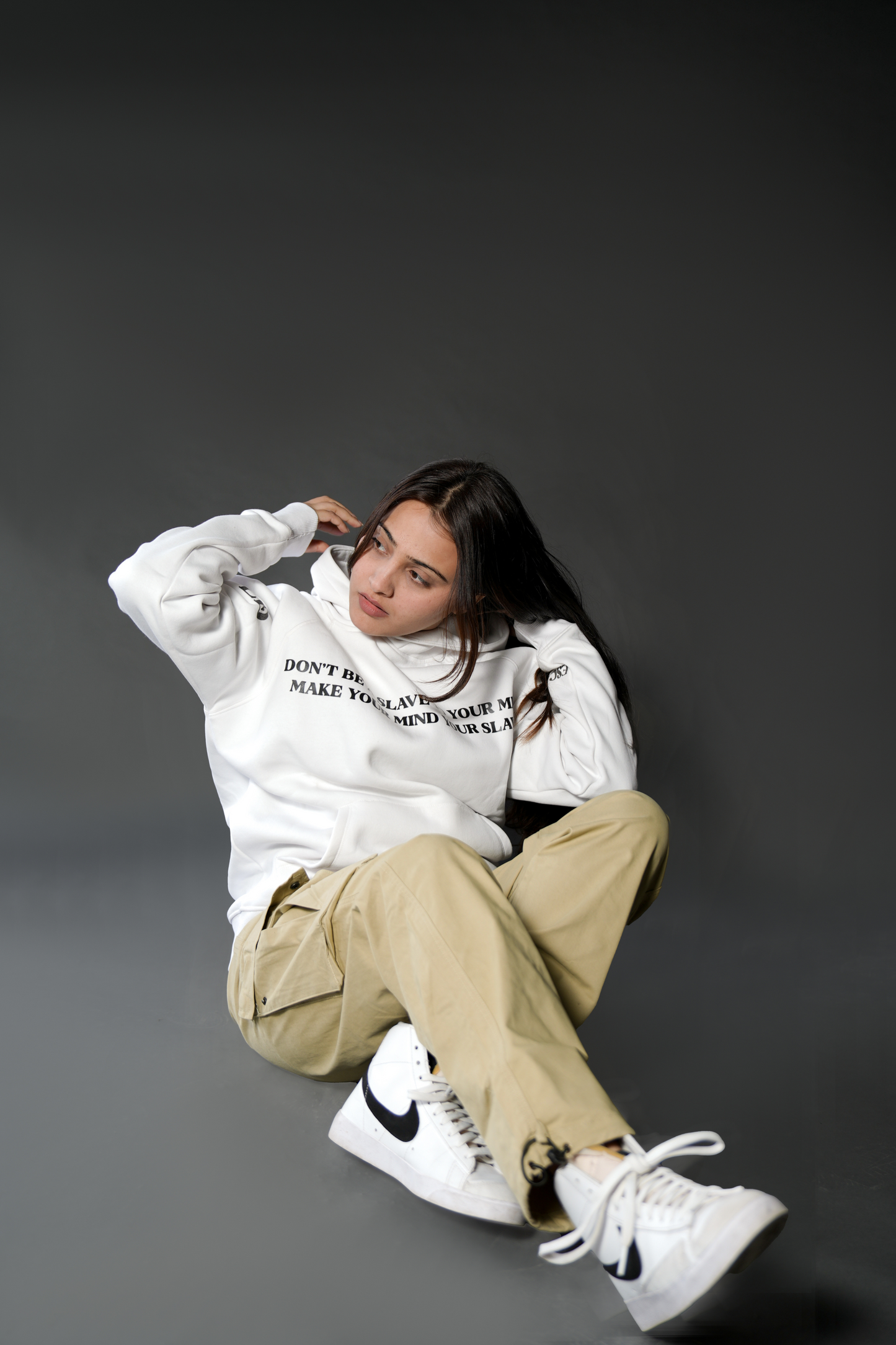 6 Pocket Cargo pants - Regular Fit