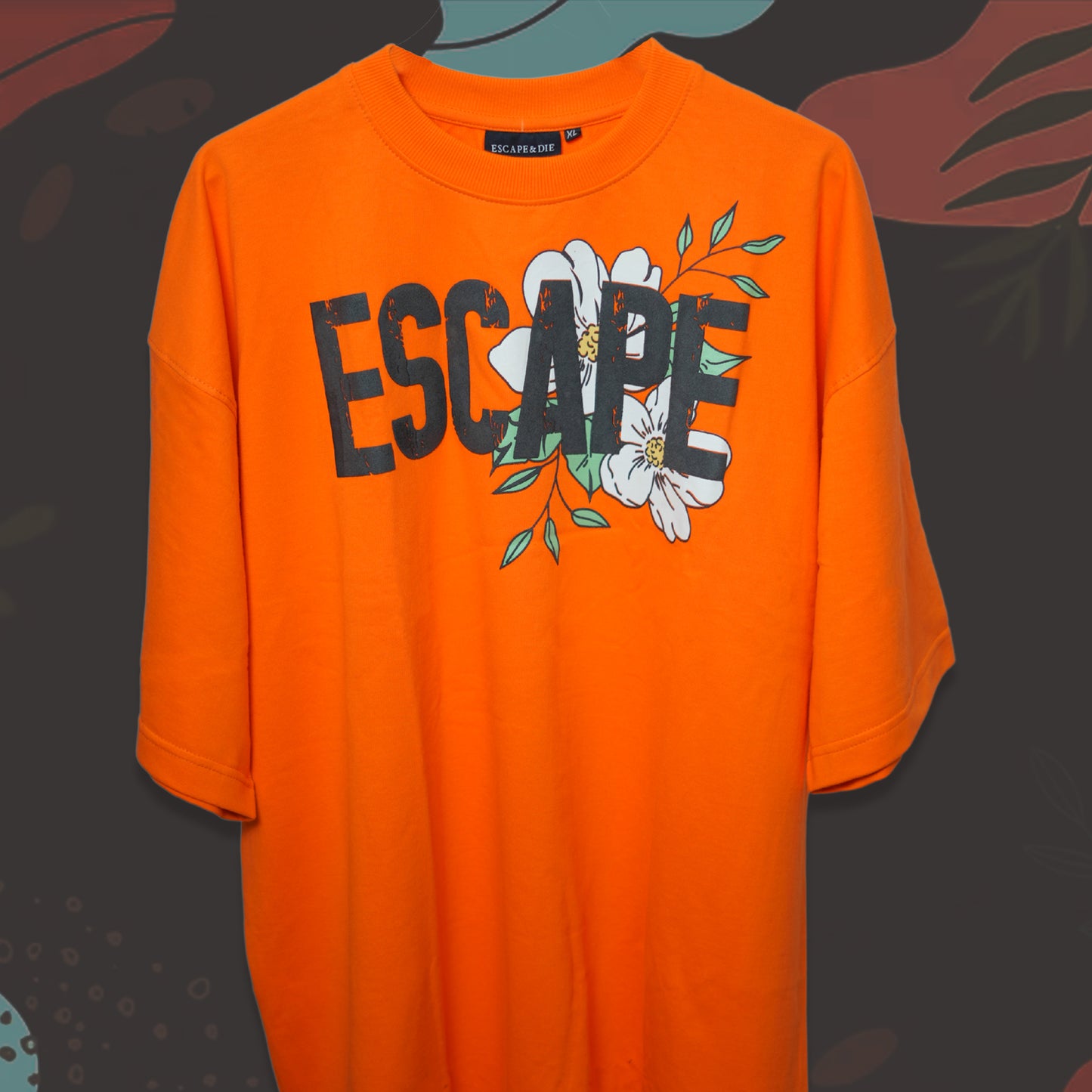 ESCAPE ORANGE OVERSIZE T-SHIRT