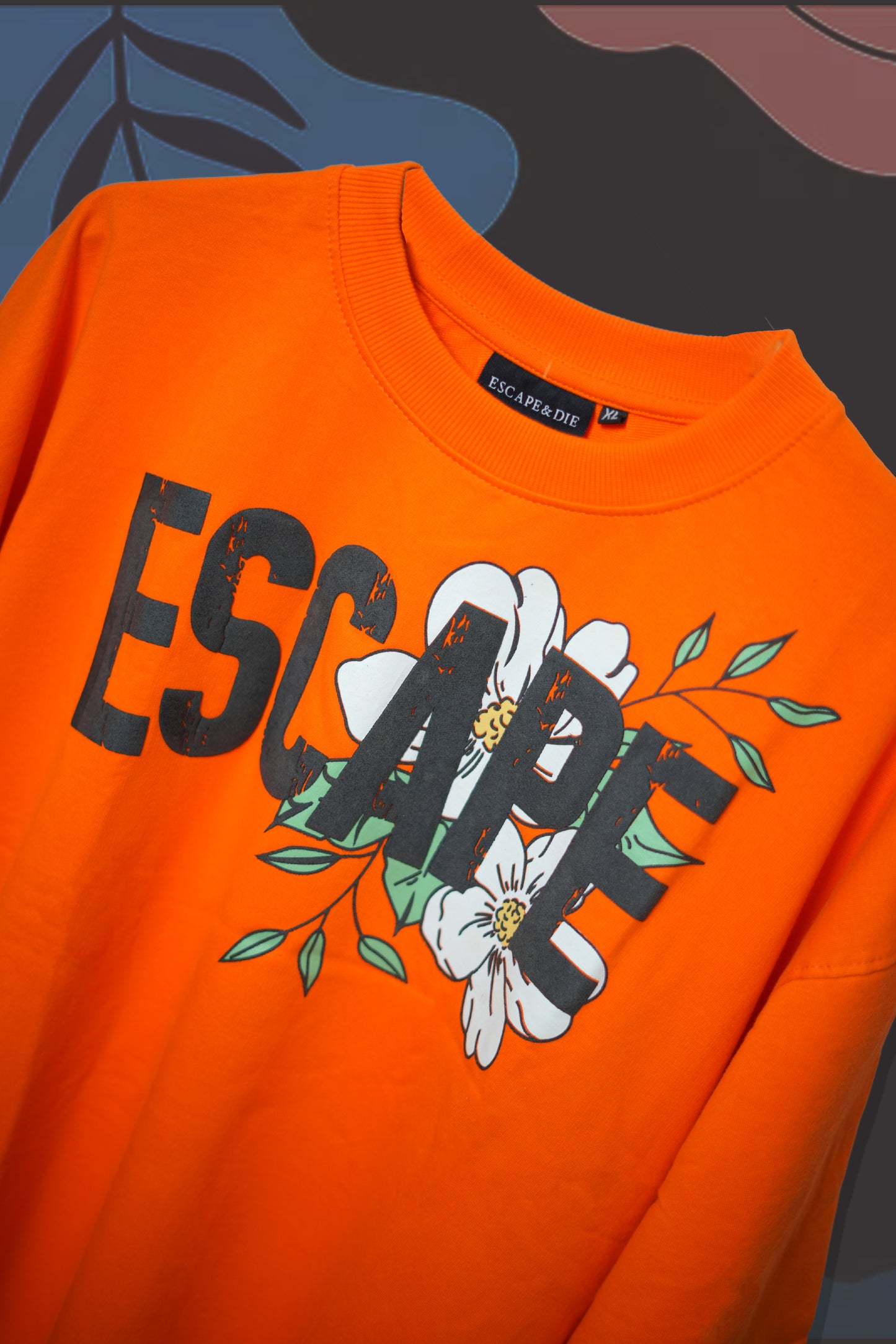 ESCAPE ORANGE OVERSIZE T-SHIRT